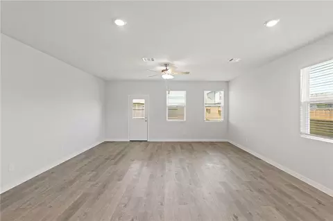 10711 Aston Ct, Bryan, TX 77801 photo 16