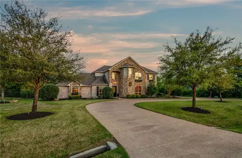 3401 Lochbury Ct, College Station, TX 77845