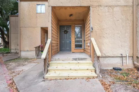 4345 Carter Creek Apt 17 Parkway 17, Bryan, TX 77802
