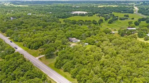 5846 Thousand Oaks Rd, College Station, TX 77845
