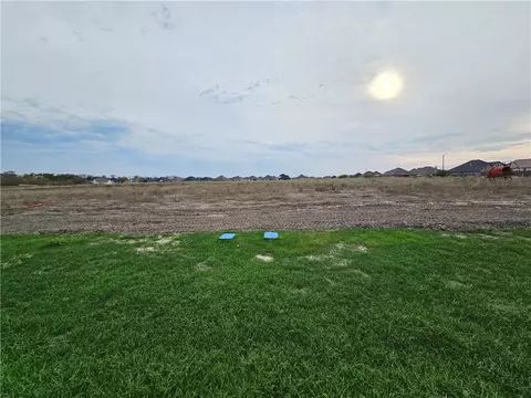 2807 Captain Dr, Bryan, TX 77808 photo 5