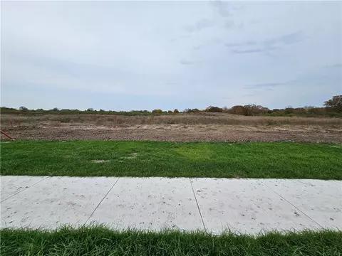 2807 Captain Dr, Bryan, TX 77808 photo 3