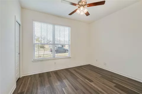 2502 Lightfoot Ln, Bryan, TX 77803 photo 13