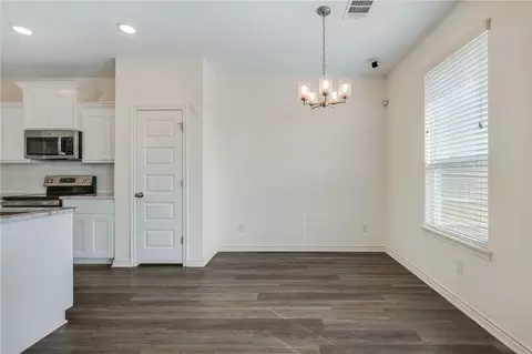 2502 Lightfoot Ln, Bryan, TX 77803 photo 7
