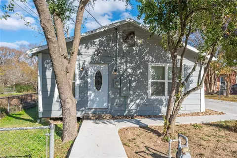 1506 Graham Dr, Bryan, TX 77803