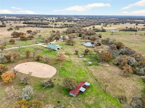 8601 Sandy Point Rd, Bryan, TX 77807