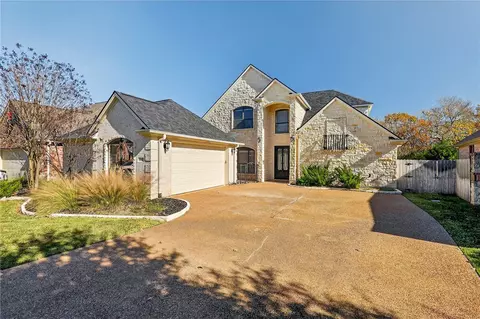 2468 Stone Castle Cir, College Station, TX 77845