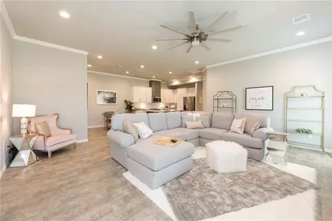 3625 Kenyon Dr, College Station, TX 77845