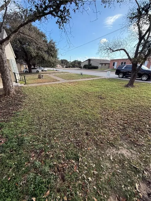 Exterior - 1002 E 30th St, Bryan, TX 77803 photo 4 of 4