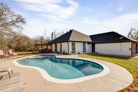6494 Brazos Dr, College Station, TX 77845