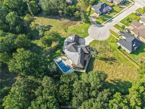 View/Area - 2900 Embers Ct, Bryan, TX 77808 photo 1 of 3