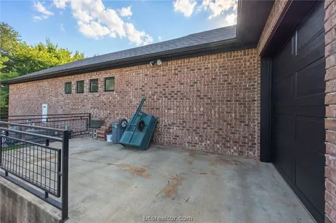 Other - 2900 Embers Ct, Bryan, TX 77808 photo 7 of 10