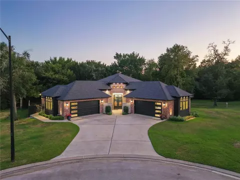 Exterior - 2900 Embers Ct, Bryan, TX 77808 photo 1 of 16