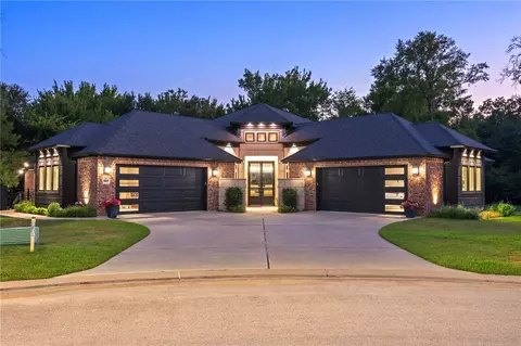 Exterior - 2900 Embers Ct, Bryan, TX 77808 photo 2 of 16