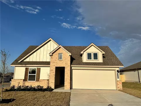 1724 San Jacinto, Brenham, TX 77833