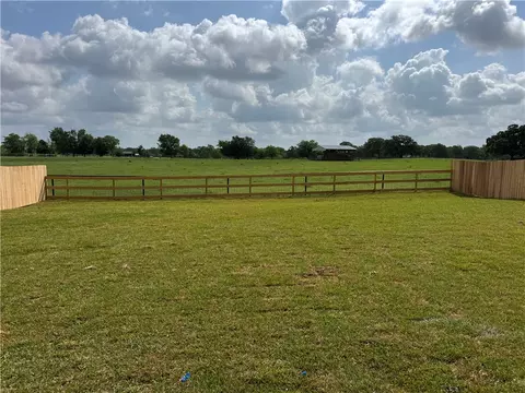7020 Skipping Rock Path, Bryan, TX 77808 photo 16