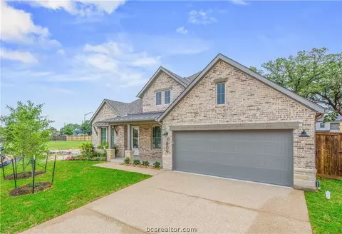 1809 Register Ct, College Station, TX 77845