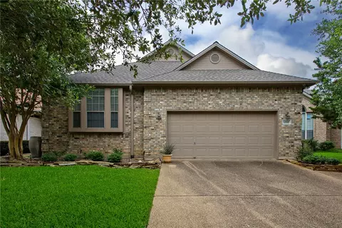 1302 Essex Grn, College Station, TX 77845