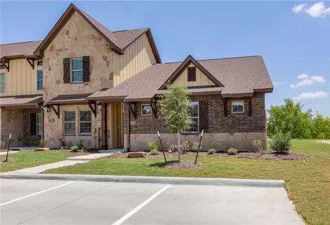4063 Gunner Trl, College Station, TX 77845