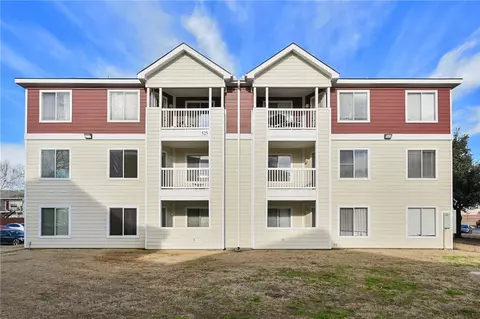 523 SW Parkway 301, College Station, TX 77840