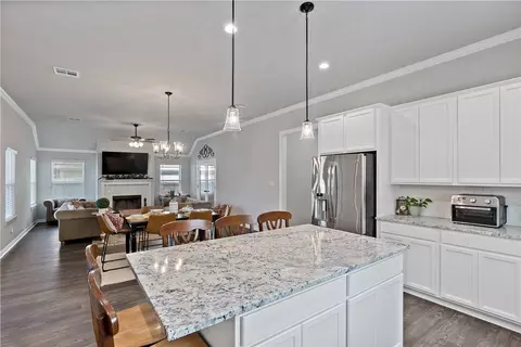 Kitchen - 3161 Normandy Way, Bryan, TX 77808 photo 4 of 6
