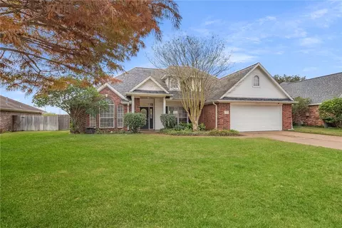 714 Brussels Dr, College Station, TX 77845