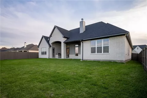 Exterior - 7028 Skipping Rock Path, Bryan, TX 77808 photo 5 of 5