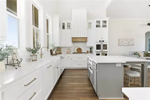 Kitchen - 7028 Skipping Rock Path, Bryan, TX 77808 photo 4 of 6