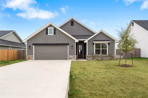 424 Brazos Bnd, Snook, TX 77878
