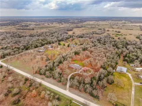 12250 Emu Ln, North Zulch, TX 77872