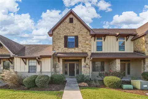 3323 General Pkwy, College Station, TX 77845