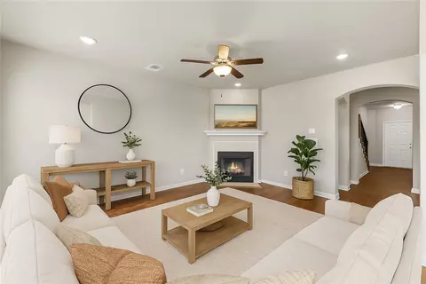 Living - 2032 Stubbs Dr, Bryan, TX 77807 photo 2 of 5