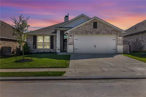 6202 Pocono Dr, College Station, TX 77845
