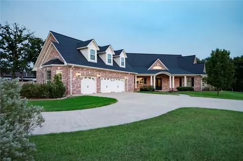 1964 Freestone Dr, College Station, TX 77845