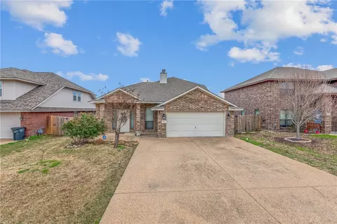 918 Dove Landing Dr, College Station, TX 77845