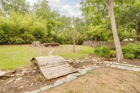 Exterior - 1015 E 24th St, Bryan, TX 77803 photo 12 of 13