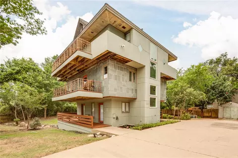 Exterior - 1015 E 24th St, Bryan, TX 77803 photo 4 of 13