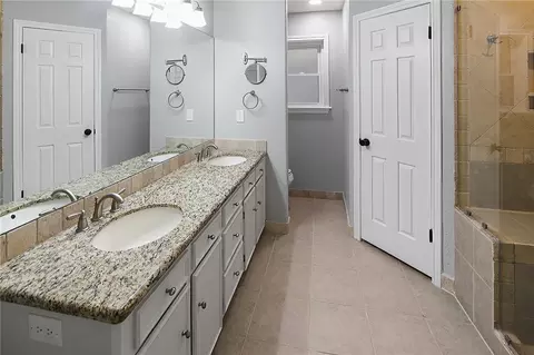 Bath - 3601 Brighton Dr, Bryan, TX 77802 photo 2 of 4