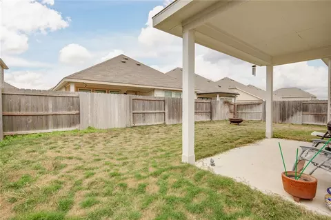 Exterior - 992 Rice Dr, Bryan, TX 77803 photo 3 of 3