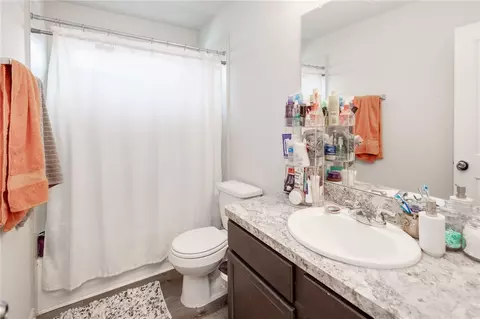 Bath - 992 Rice Dr, Bryan, TX 77803 photo 2 of 3