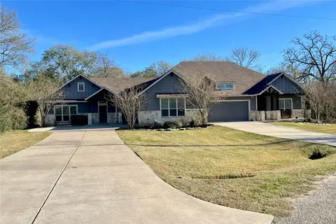17349 Cedar Rock Ct, College Station, TX 77845