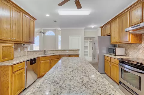 Kitchen - 4150 Wagonwheel Rd, Bryan, TX 77808 photo 5 of 6