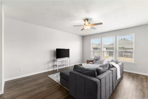 2011 Stubbs Dr, Bryan, TX 77807 photo 7