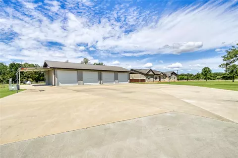 5792 Andert Rd, Bryan, TX 77808 photo 2