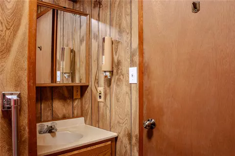 149 Hickory Hollow Onalaska, Onalaska, TX 77360 photo 8
