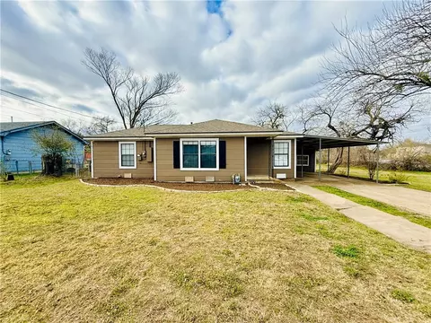 Exterior - 1413 Burt St, Bryan, TX 77802 photo 1 of 4