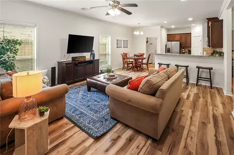 3620 Kenyon Dr, College Station, TX 77845