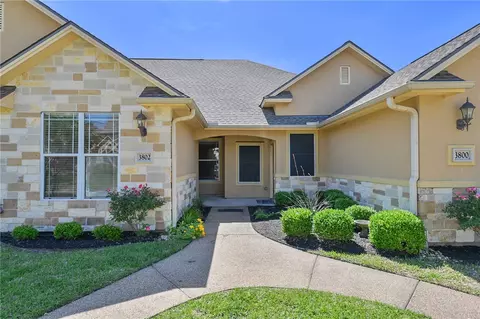 3802 Blackhawk Ln, College Station, TX 77845