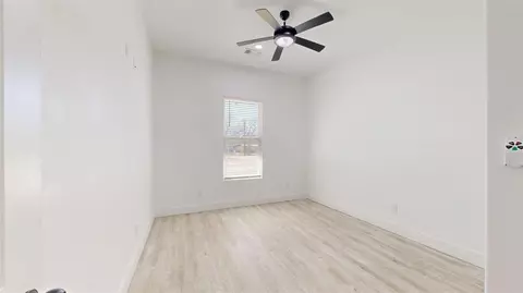 Bedroom - 4867 N Oakland Ln, Bryan, TX 77808 photo 6 of 7