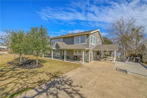 203 Timber St, College Station, TX 77840